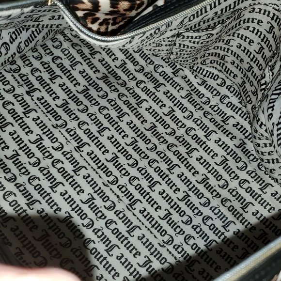 Juicy Couture Leopard Print Weekender Travel Duffel Bag - Picture 12 of 14